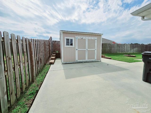 11013 Coues Dr, Pensacola, FL 32526