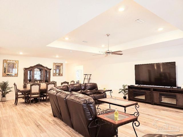 11013 Coues Dr, Pensacola, FL 32526