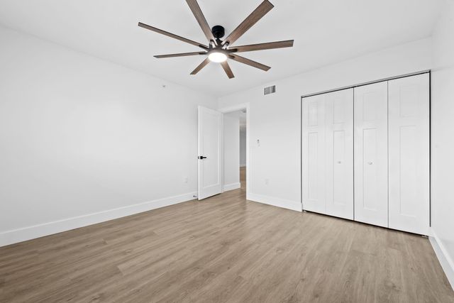 4734 Lucerne Lakes Blvd 303, Lake Worth, FL 33467