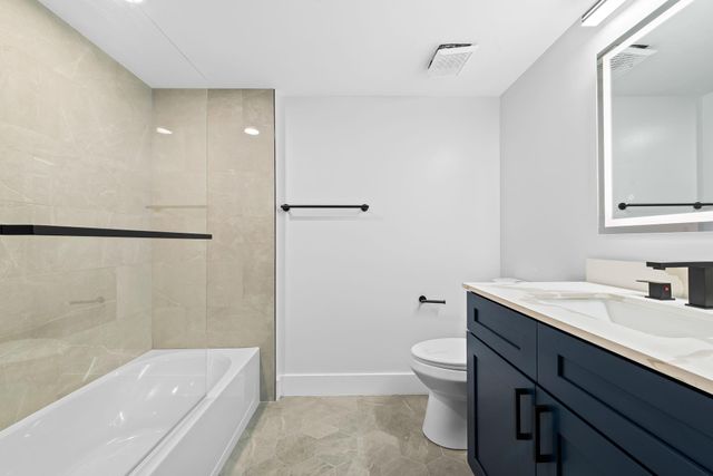 4734 Lucerne Lakes Blvd 303, Lake Worth, FL 33467