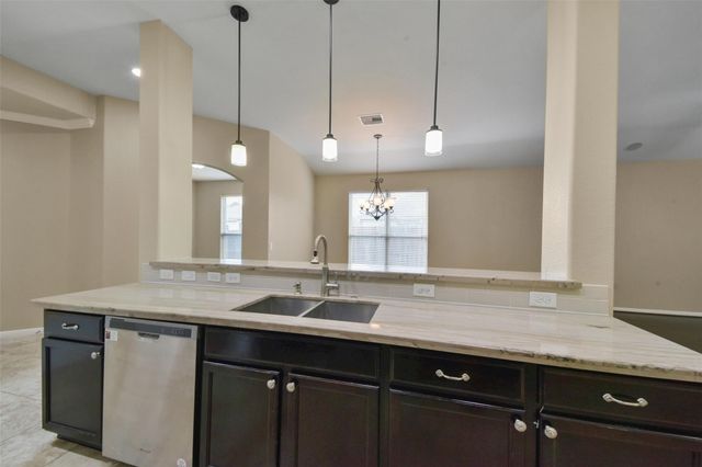 13515 Smith Lake Lane, Houston, TX 77044