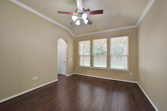 13515 Smith Lake Lane, Houston, TX 77044