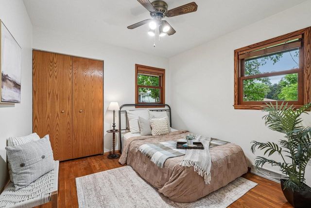 W151N8313 Thomas DRIVE, Menomonee Falls, WI 53051