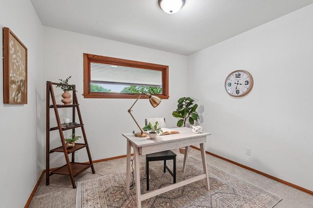W151N8313 Thomas DRIVE, Menomonee Falls, WI 53051