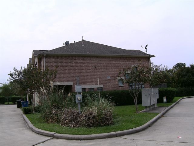 5941 South Loop E 104, Houston, TX 77033