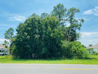 1438 SW Del Rio Boulevard, Port St Lucie, FL 34953