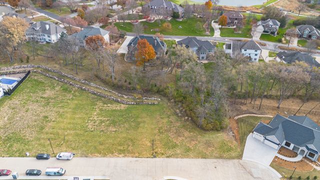 1122 S Wilder Place, West Des Moines, IA 50266