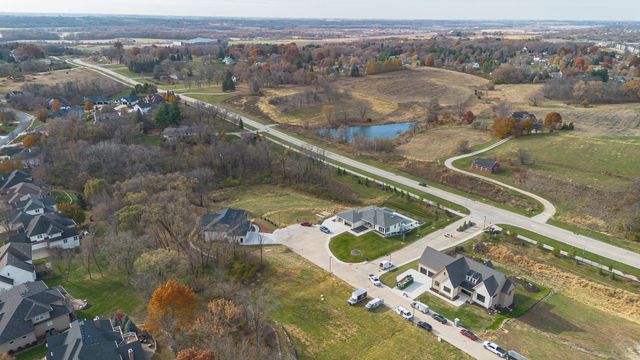 1122 S Wilder Place, West Des Moines, IA 50266