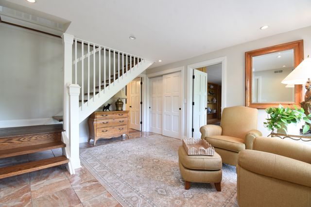 226 Beachview Lane, North Barrington, IL 60010
