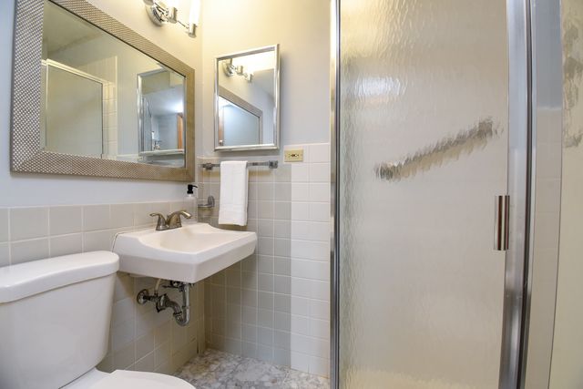 226 Beachview Lane, North Barrington, IL 60010
