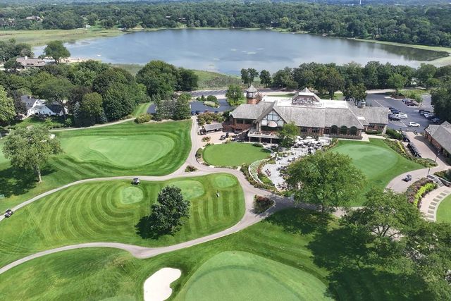 226 Beachview Lane, North Barrington, IL 60010