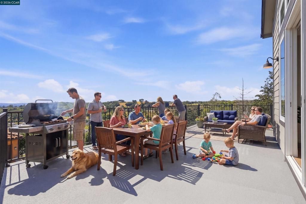 Image 1 of property listing at 3607 Orbetello Ct, Santa Rosa, CA 95404