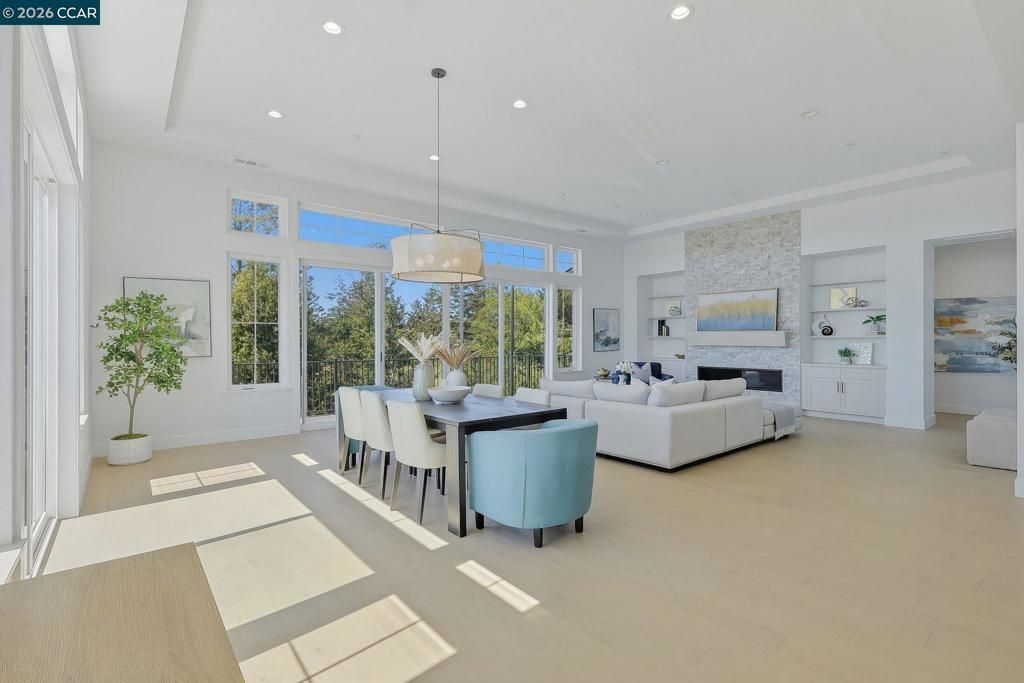 Image 10 of property listing at 3607 Orbetello Ct, Santa Rosa, CA 95404