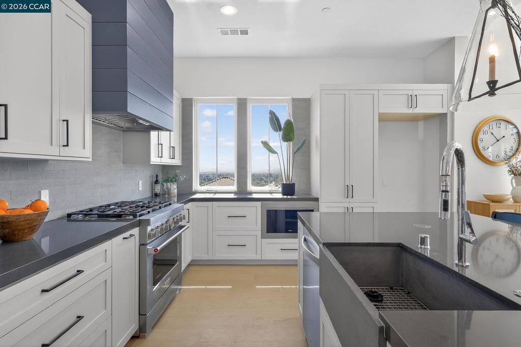 Image 12 of property listing at 3607 Orbetello Ct, Santa Rosa, CA 95404