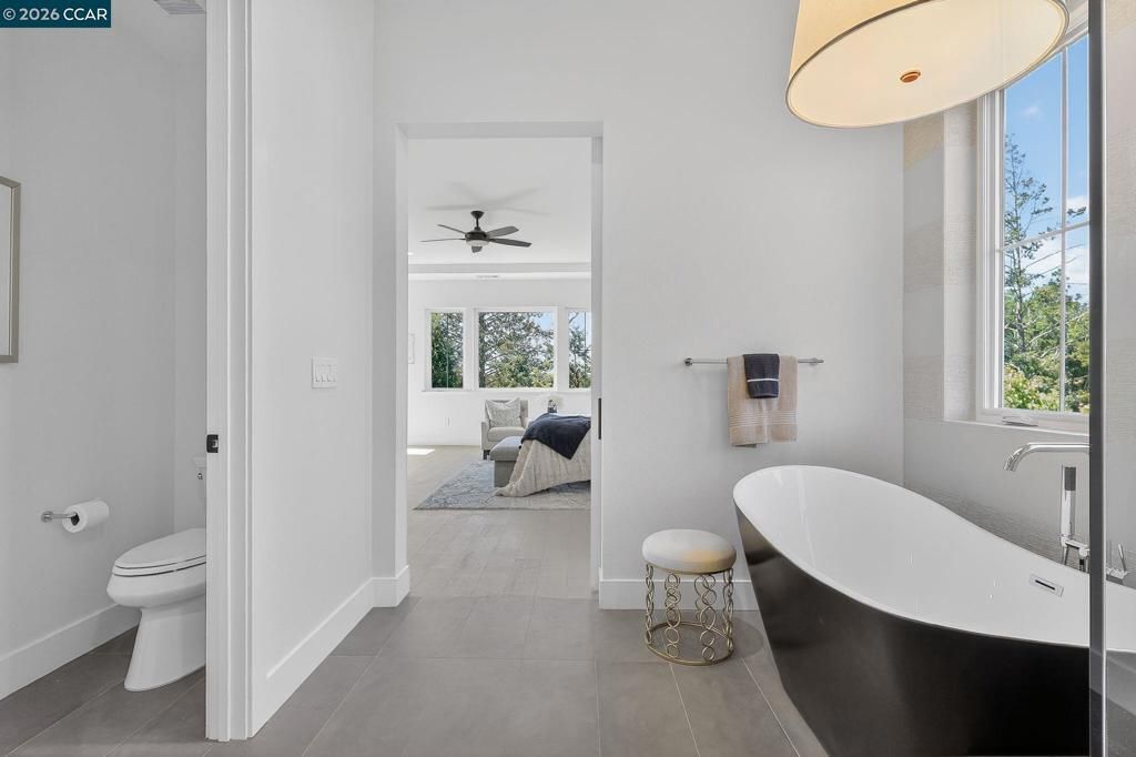 Image 21 of property listing at 3607 Orbetello Ct, Santa Rosa, CA 95404