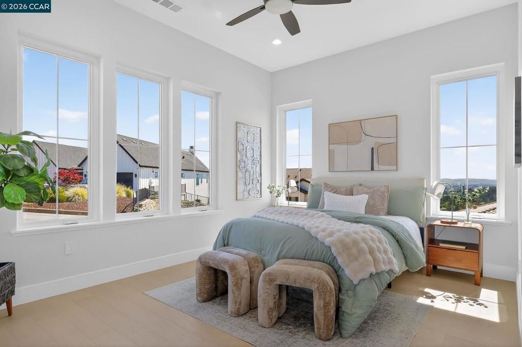 Image 27 of property listing at 3607 Orbetello Ct, Santa Rosa, CA 95404