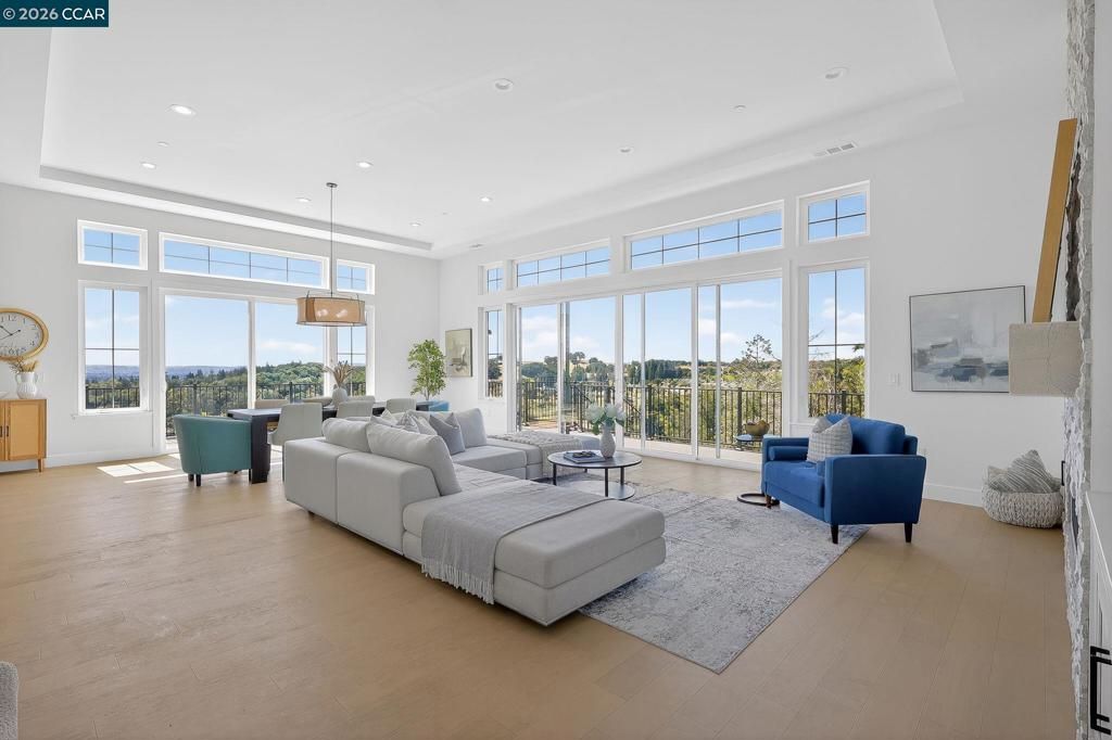 Image 3 of property listing at 3607 Orbetello Ct, Santa Rosa, CA 95404