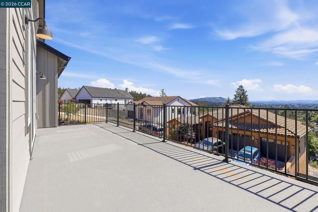 Image 39 of property listing at 3607 Orbetello Ct, Santa Rosa, CA 95404