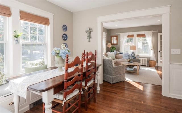 26 Vernon Avenue, Newport, RI 02840