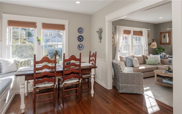 26 Vernon Avenue, Newport, RI 02840