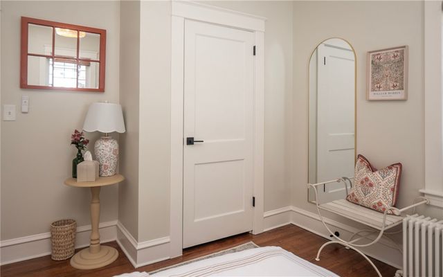 26 Vernon Avenue, Newport, RI 02840