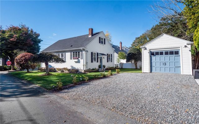 26 Vernon Avenue, Newport, RI 02840