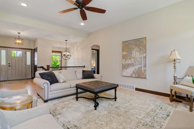 W6953 ROCKDALE LANE, Greenville, WI 54942