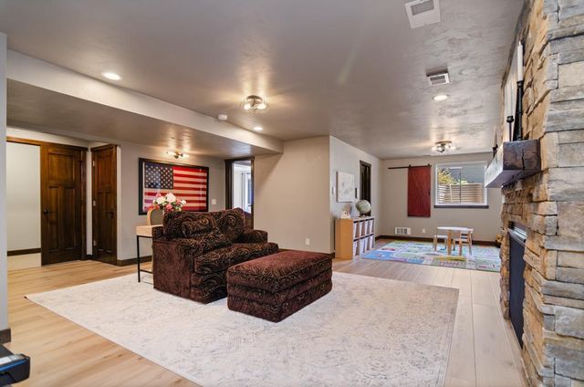 W6953 ROCKDALE LANE, Greenville, WI 54942