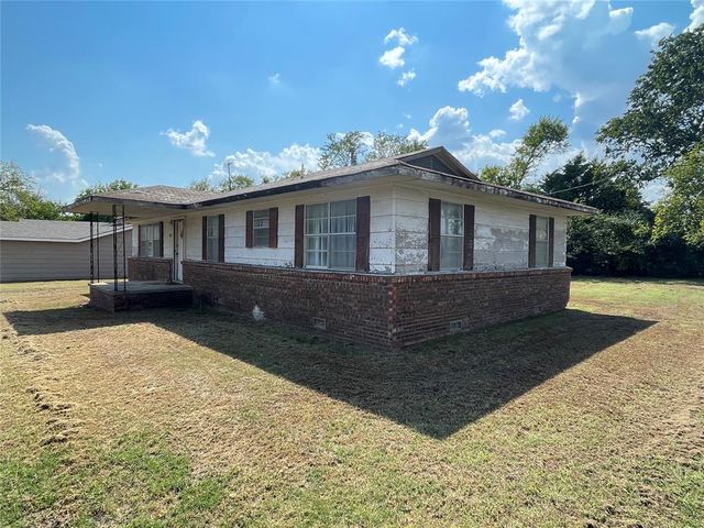 704 Rabon Drive, Stratford, OK 74872