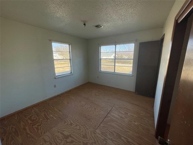 704 Rabon Drive, Stratford, OK 74872