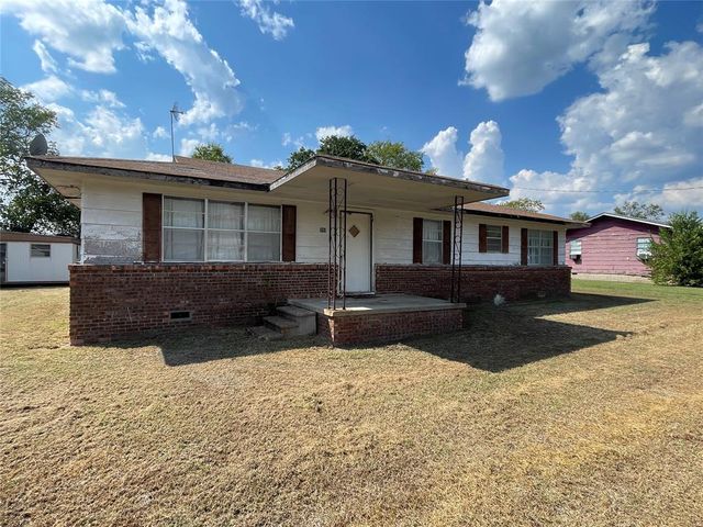 704 Rabon Drive, Stratford, OK 74872