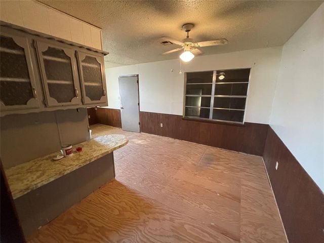 704 Rabon Drive, Stratford, OK 74872