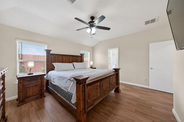 7523 Stallion Trail Drive, Humble, TX 77338