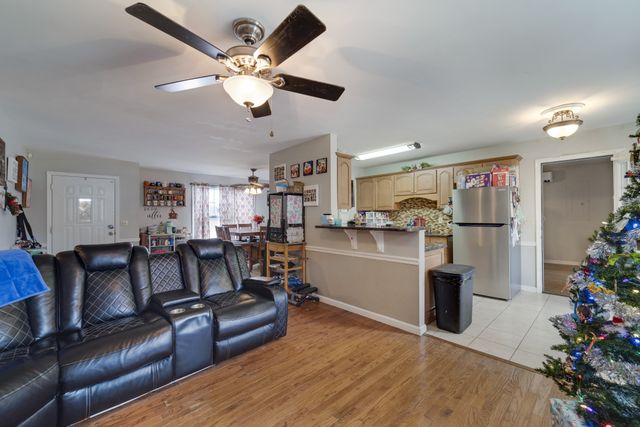 7953 Franklin Rd, Murfreesboro, TN 37128