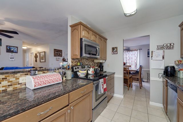 7953 Franklin Rd, Murfreesboro, TN 37128