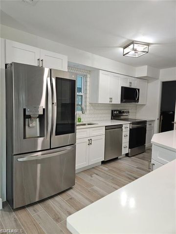 1322 Farmdale ST, Lehigh Acres, FL 33936