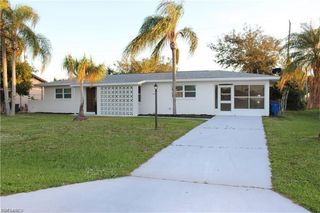1322 Farmdale ST, Lehigh Acres, FL 33936
