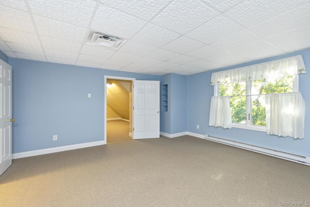 37 W Woodside Avenue, Patchogue, NY 11772