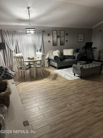 13879 DEVAN LEE Drive E, Jacksonville, FL 32226