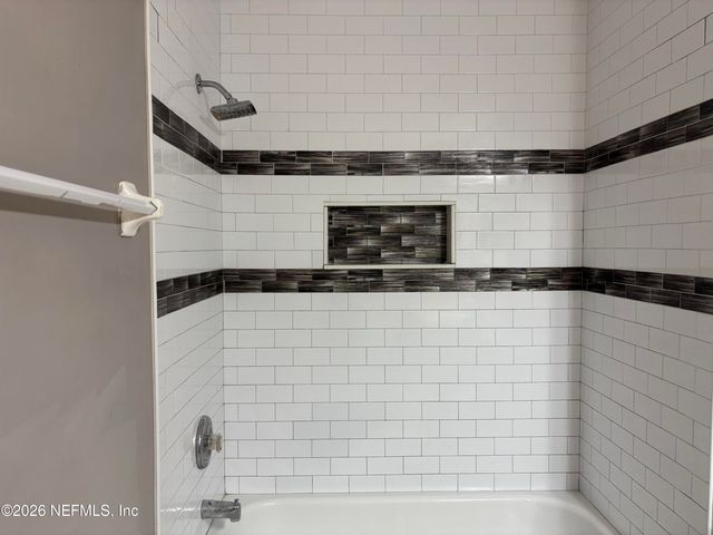 13879 DEVAN LEE Drive E, Jacksonville, FL 32226