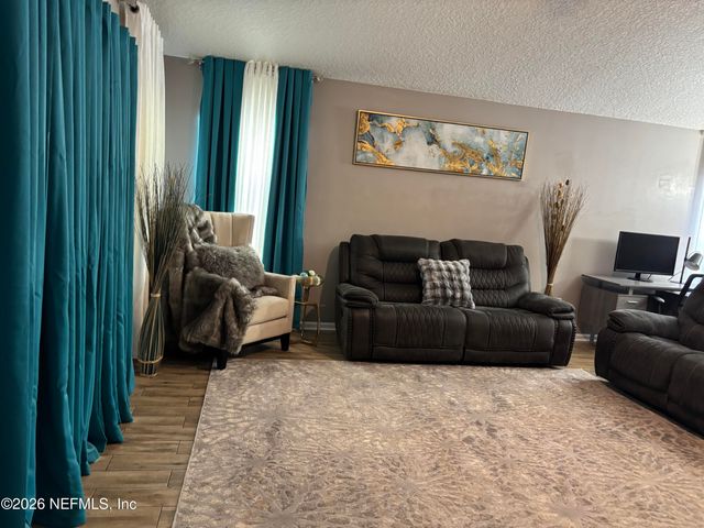 13879 DEVAN LEE Drive E, Jacksonville, FL 32226