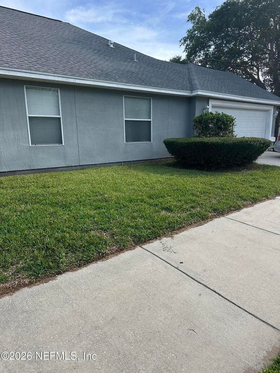 13879 DEVAN LEE Drive E, Jacksonville, FL 32226