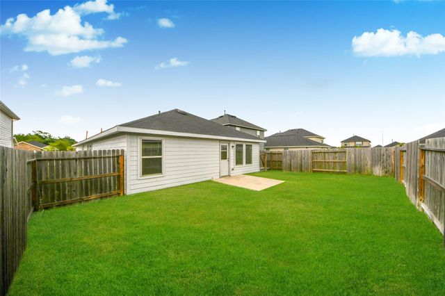 18915 Sorento Bay Lane, Hockley, TX 77447