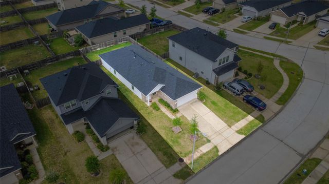 18915 Sorento Bay Lane, Hockley, TX 77447