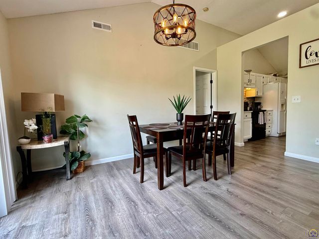2717 Wildflower Drive, Lawrence, KS 66046