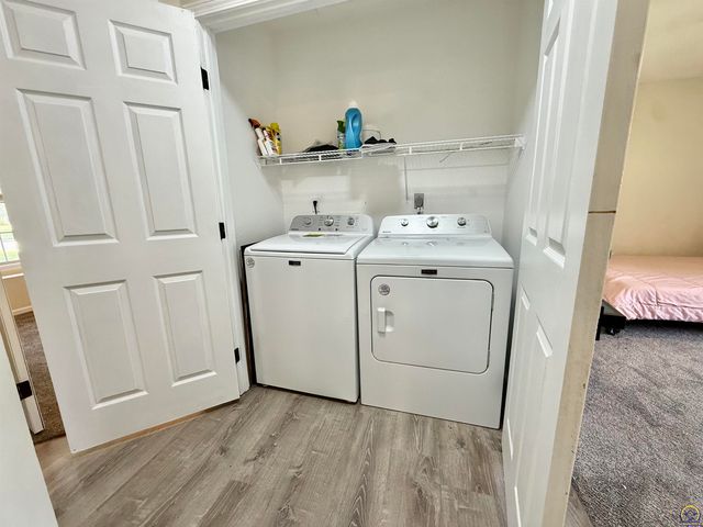 2717 Wildflower Drive, Lawrence, KS 66046