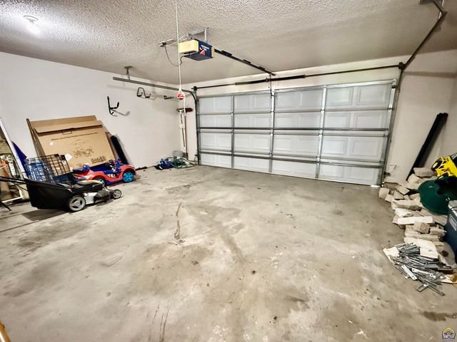 2717 Wildflower Drive, Lawrence, KS 66046