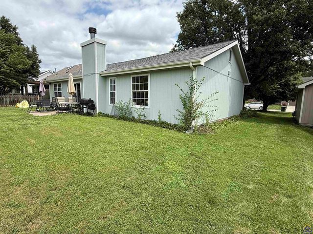 2717 Wildflower Drive, Lawrence, KS 66046