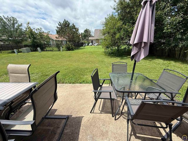 2717 Wildflower Drive, Lawrence, KS 66046