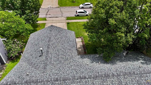 2717 Wildflower Drive, Lawrence, KS 66046